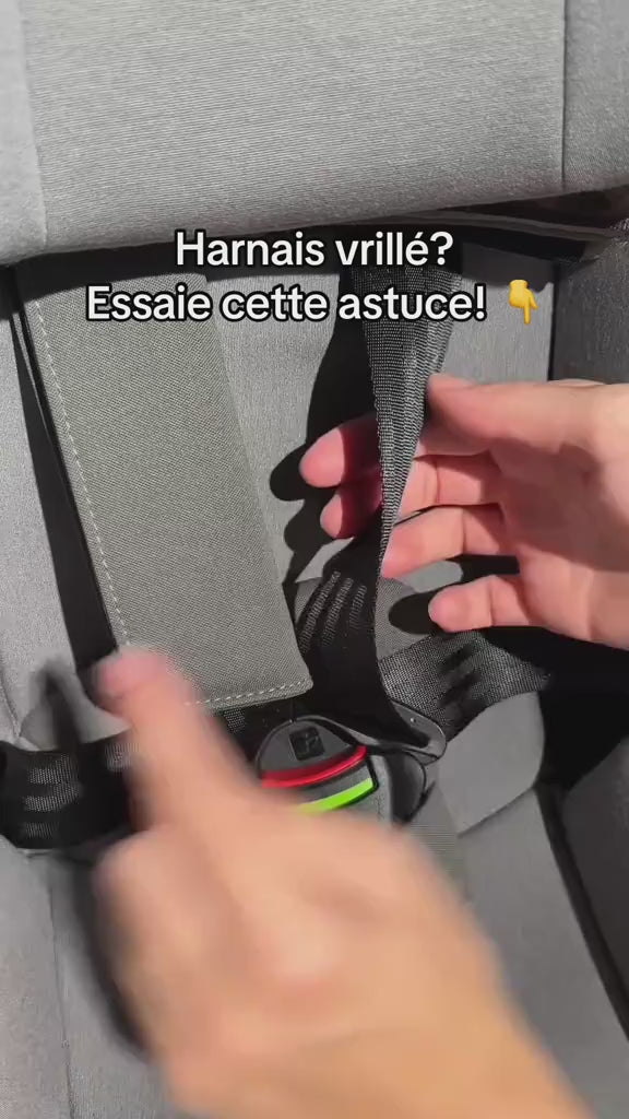 Siége auto évolutif 360° 0 à 12 ans ceinture de sécurité 5 points video