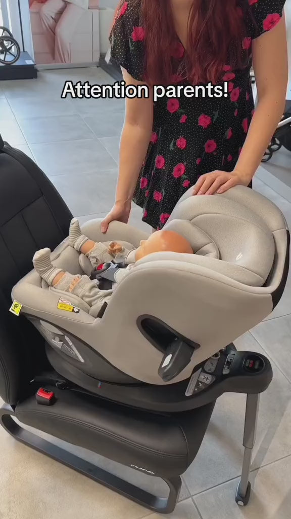 Siége auto évolutif 360° 0 à 12 ans ceinture de sécurité 5 points video